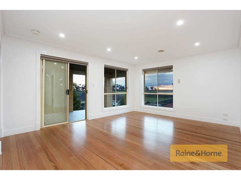 1 Harrower Street, Roxburgh Park VIC 3064