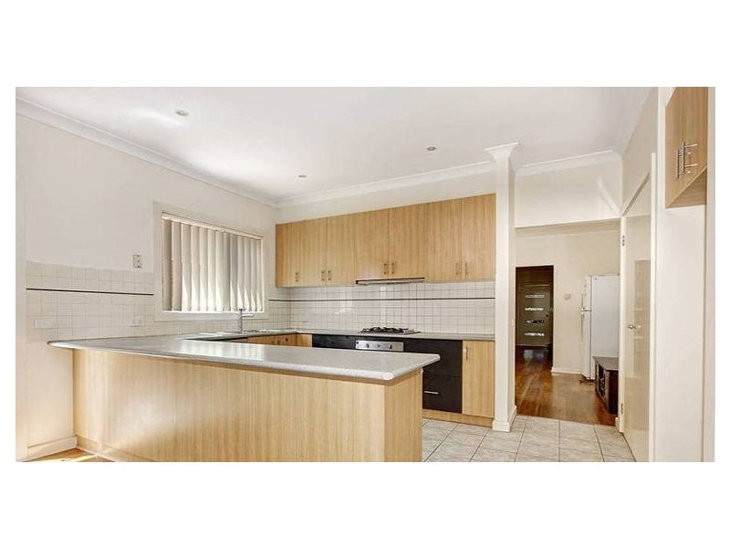 15 Donvale Avenue, Roxburgh Park VIC 3064