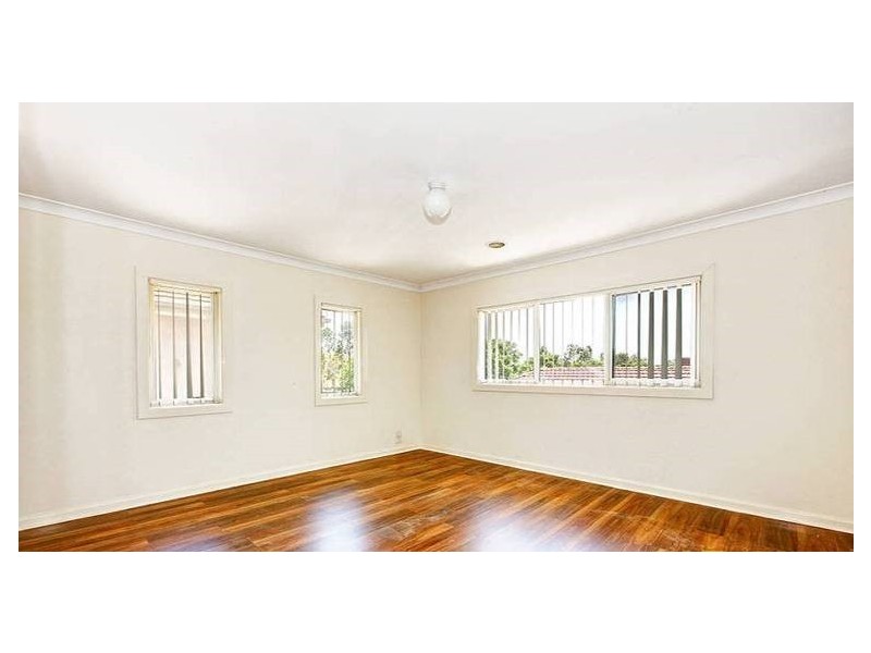 15 Donvale Avenue, Roxburgh Park VIC 3064