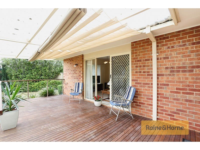 8 McConnell Crescent, Roxburgh Park VIC 3064