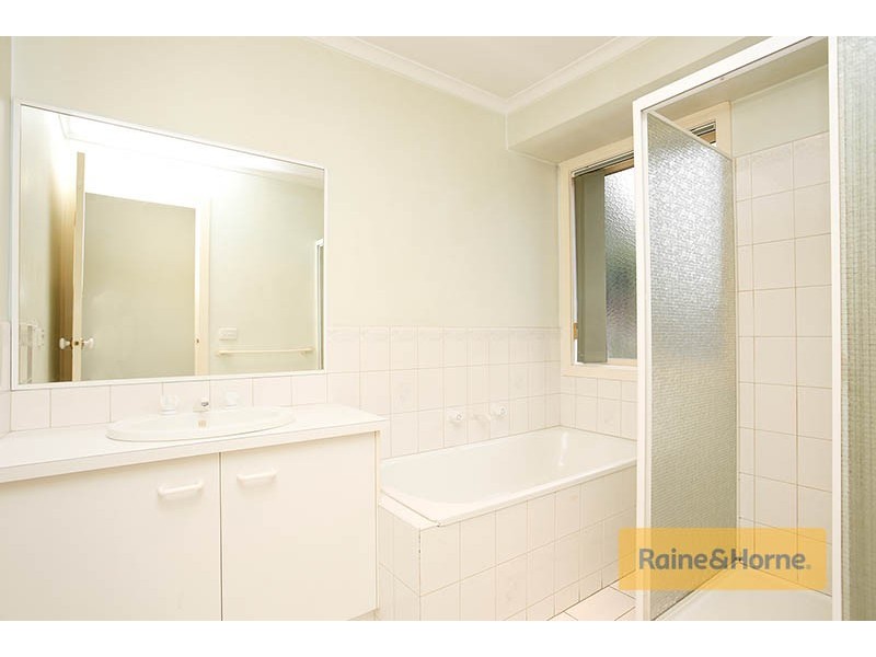 8 Dendy Court, Roxburgh Park VIC 3064