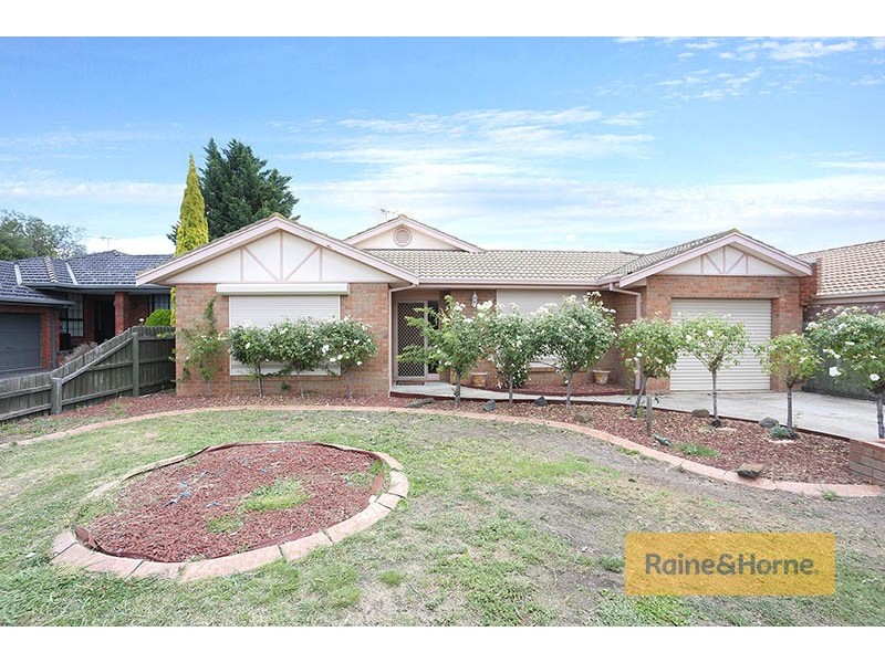 16 Harvey Court, Roxburgh Park VIC 3064