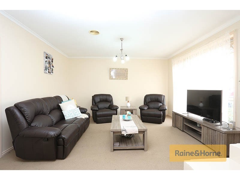 16 Harvey Court, Roxburgh Park VIC 3064