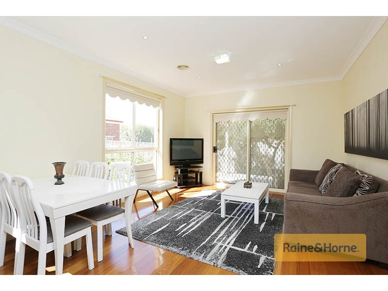 1 Woodlea Crescent, Craigieburn VIC 3064