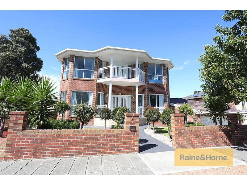 40 Douglas Mawson Drive, Roxburgh Park VIC 3064