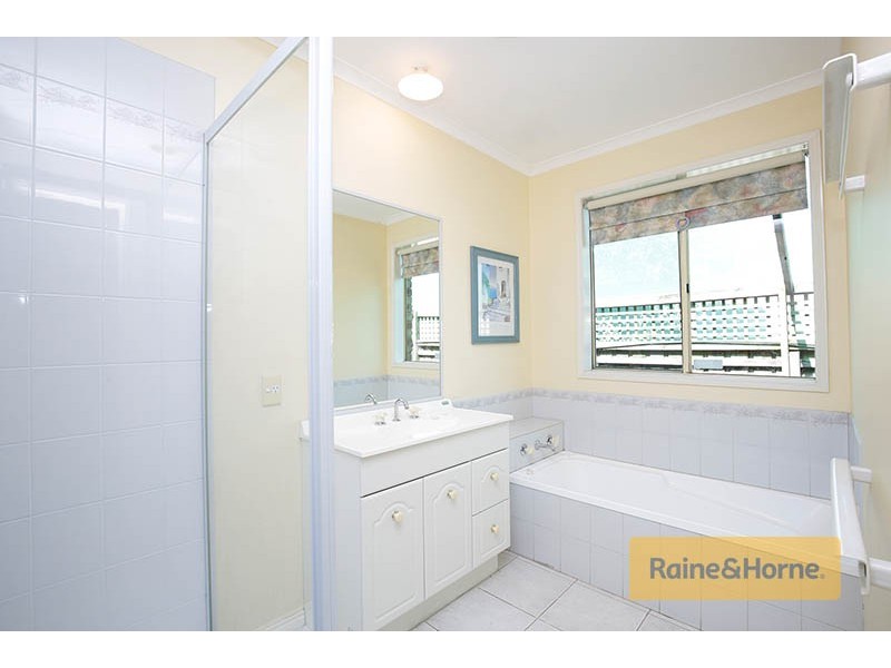 3 Claridge Avenue, Roxburgh Park VIC 3064