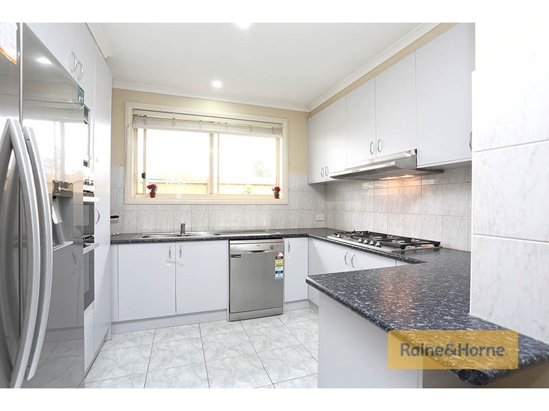 9 Armstrong Court, Roxburgh Park VIC 3064