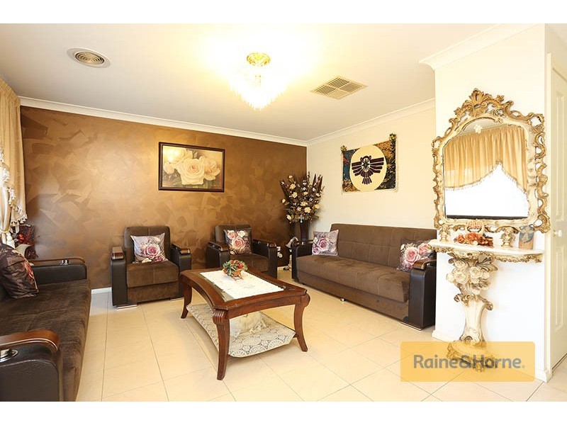 47 Marne Drive, Roxburgh Park VIC 3064