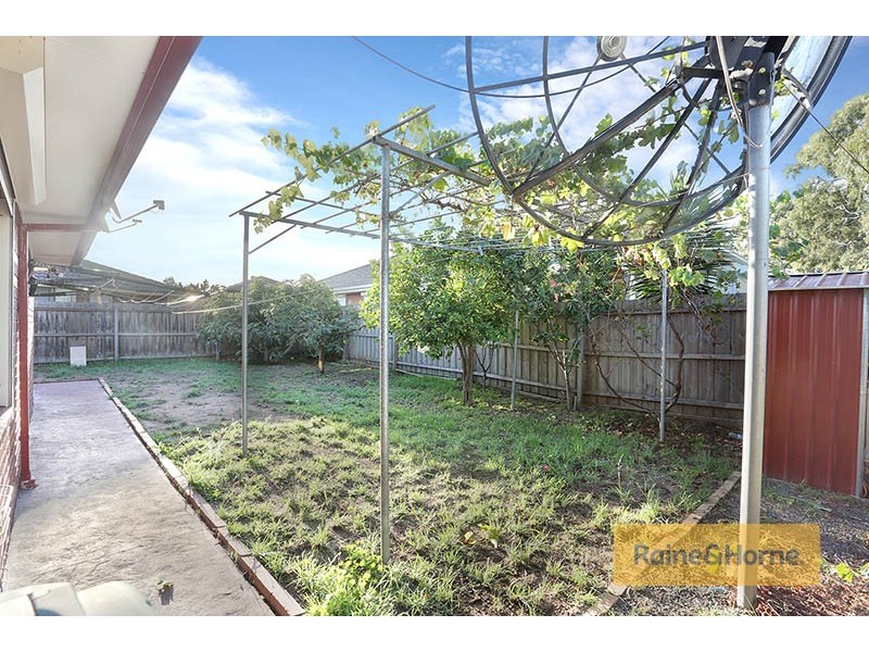 47 Marne Drive, Roxburgh Park VIC 3064