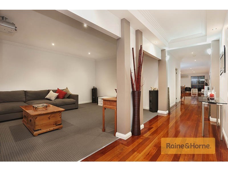 36 Stillwell Crescent, Roxburgh Park VIC 3064