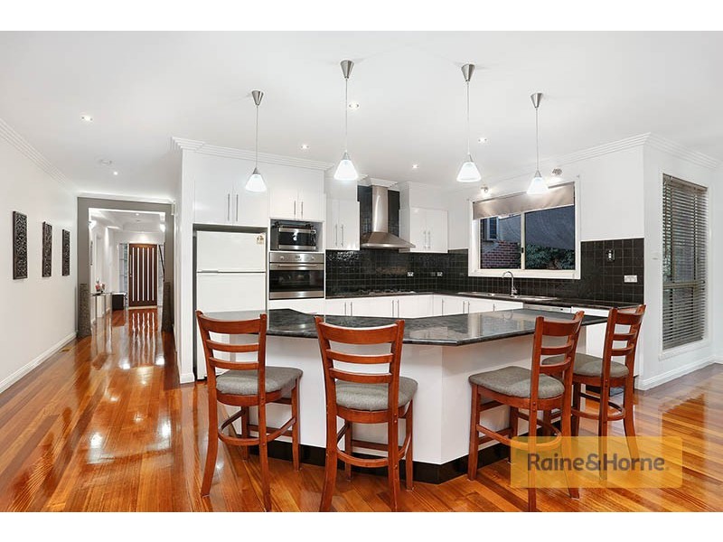 36 Stillwell Crescent, Roxburgh Park VIC 3064