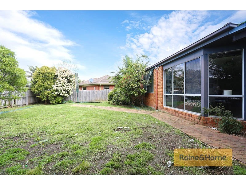 10 Huntingdale Court, Craigieburn VIC 3064