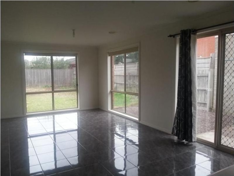 4 Hemsworth Court, Roxburgh Park VIC 3064