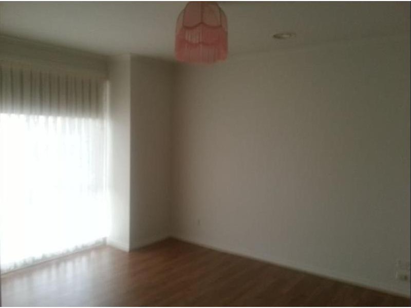 4 Hemsworth Court, Roxburgh Park VIC 3064