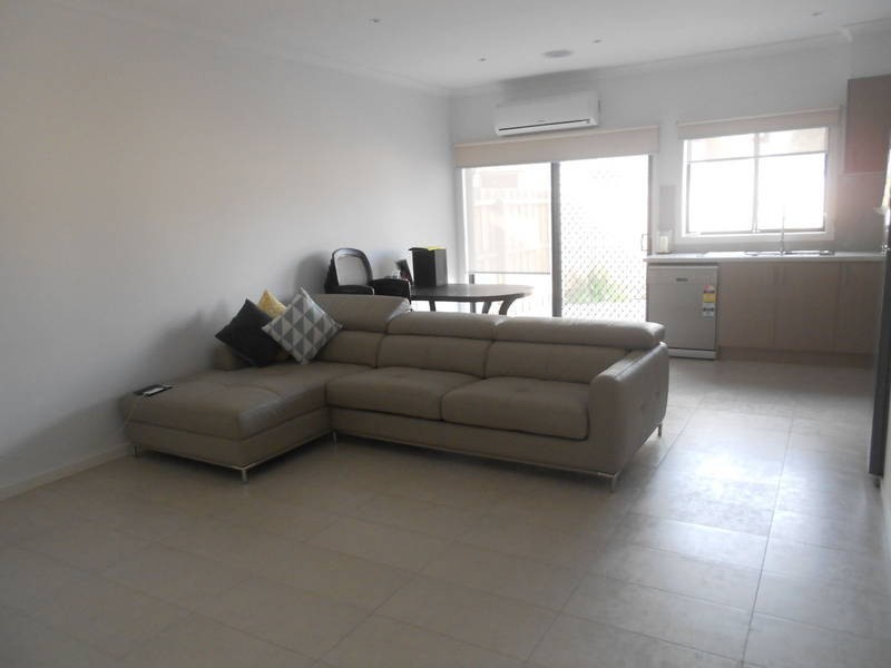 3/12 Telford Court, Meadow Heights VIC 3048