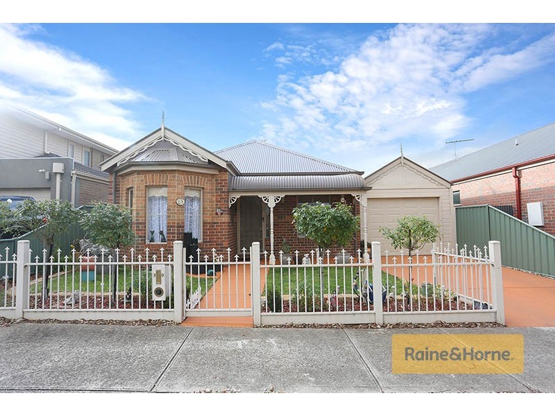 30 Beckett Way, Craigieburn VIC 3064