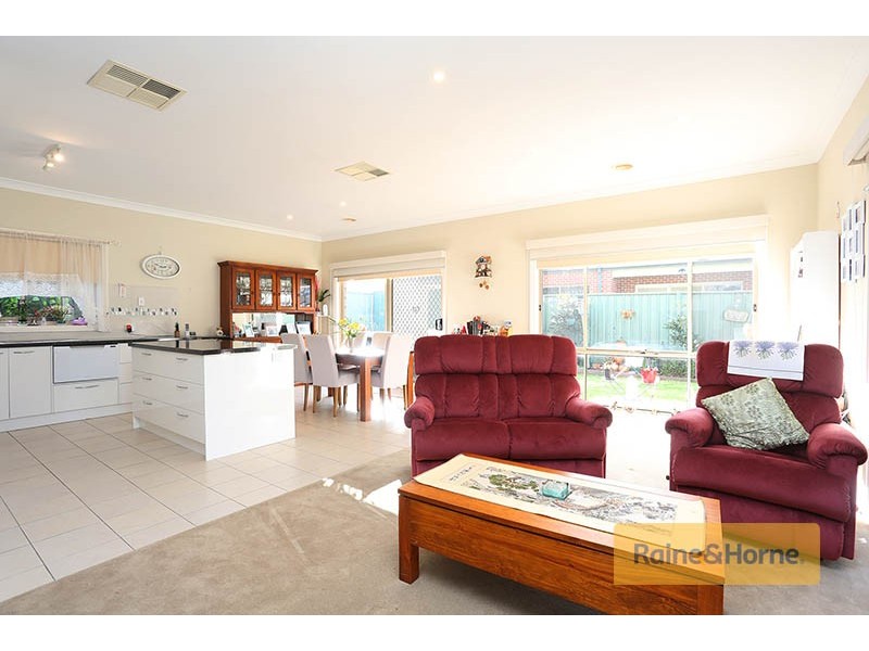 30 Beckett Way, Craigieburn VIC 3064