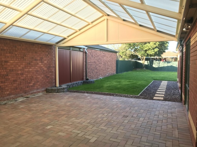 5 Parkinson Way, Roxburgh Park VIC 3064