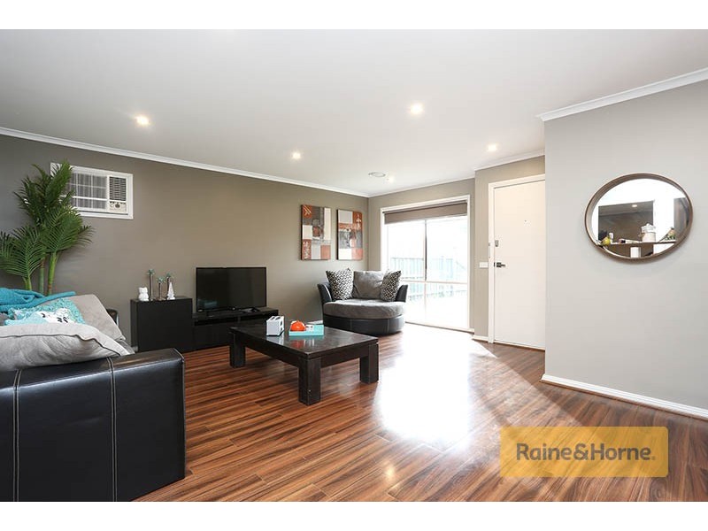 8 Emerson Court, Roxburgh Park VIC 3064