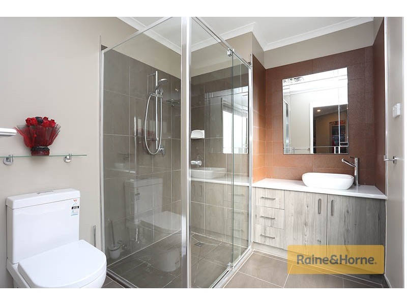 8 Emerson Court, Roxburgh Park VIC 3064