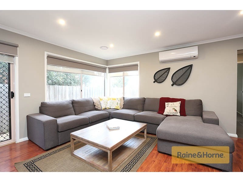 8 Emerson Court, Roxburgh Park VIC 3064