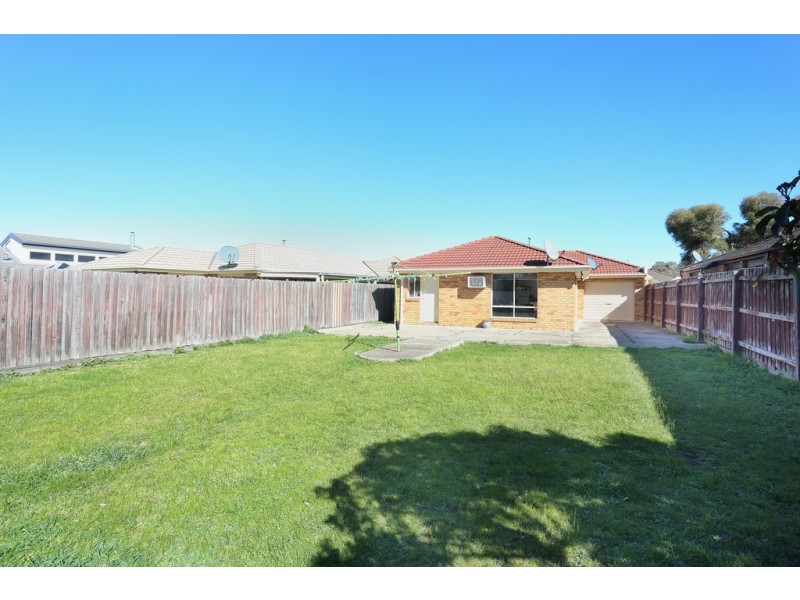 4 Creswick Court, Roxburgh Park VIC 3064