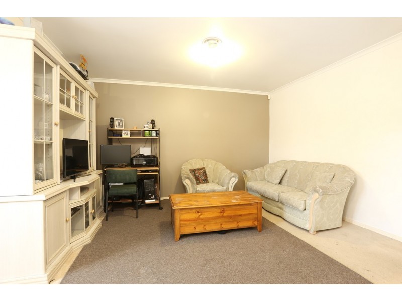 6 Pegasus Court, Roxburgh Park VIC 3064