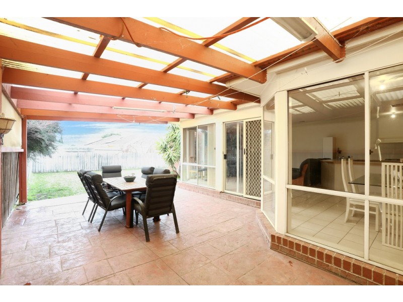 6 Pegasus Court, Roxburgh Park VIC 3064