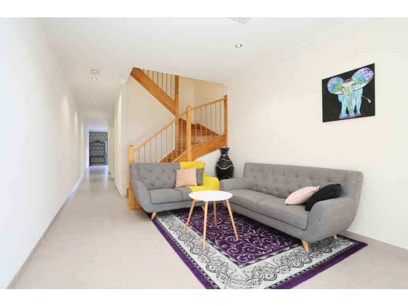 50 Coronet Avenue, Roxburgh Park VIC 3064