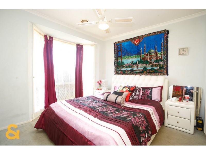 21 Orion Way, Roxburgh Park VIC 3064