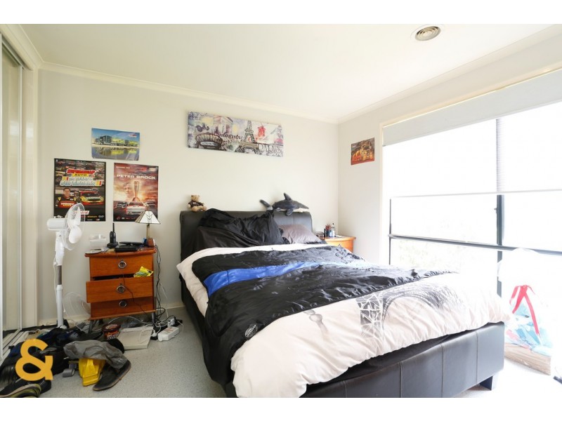 14 Stainsby Crescent, Roxburgh Park VIC 3064