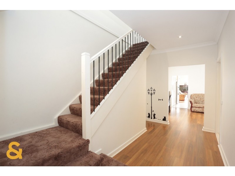 15 Donvale Avenue, Roxburgh Park VIC 3064