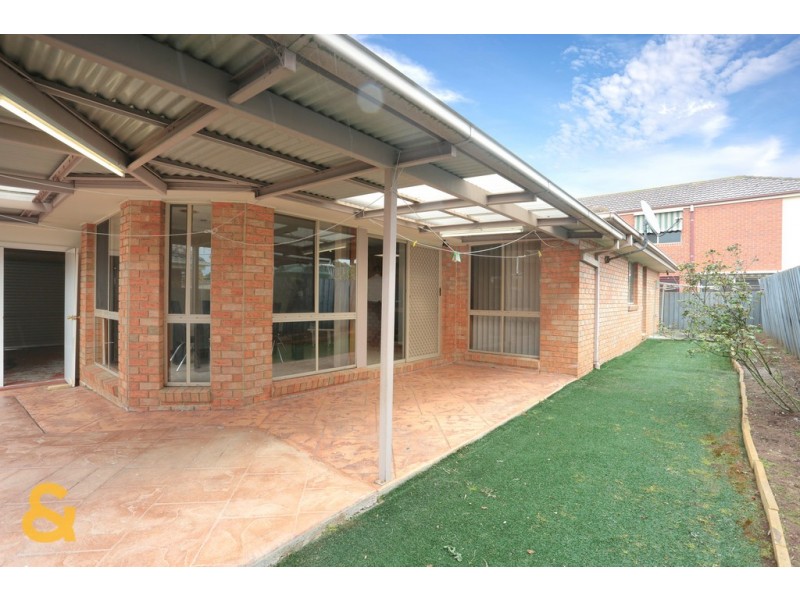31 Aquila Grove, Roxburgh Park VIC 3064