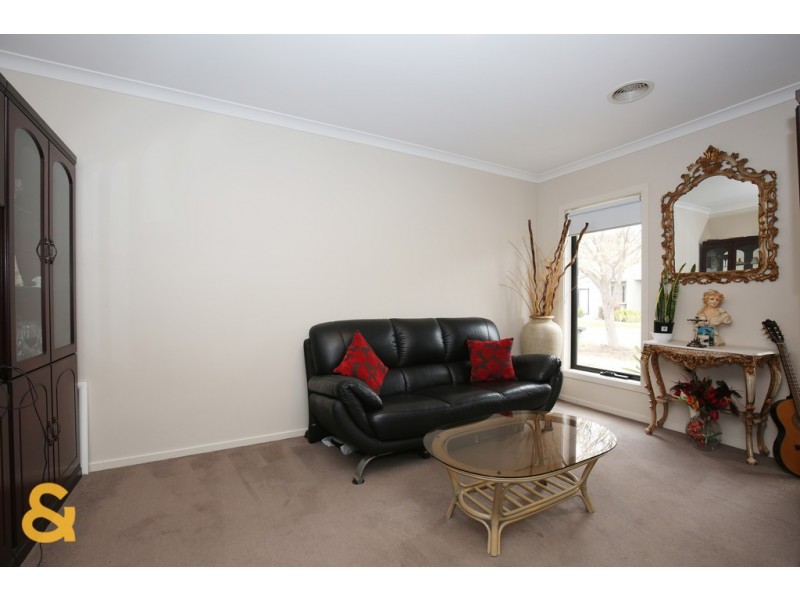26 Huntingfield Street, Craigieburn VIC 3064