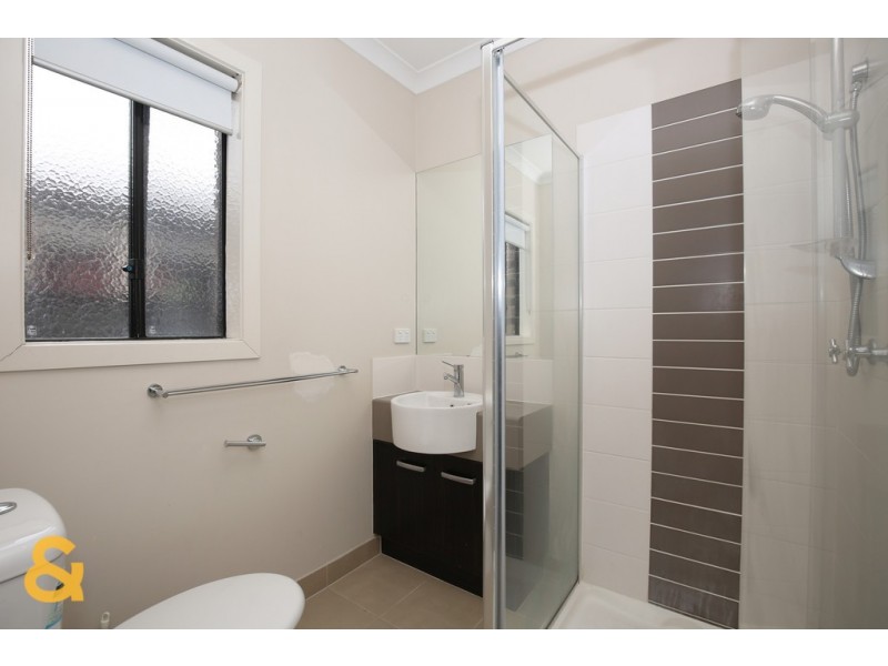 26 Huntingfield Street, Craigieburn VIC 3064