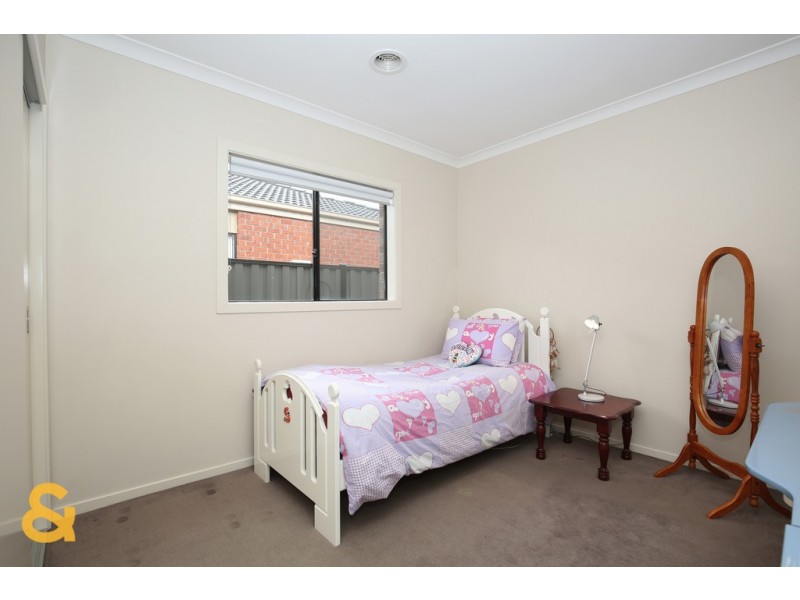 26 Huntingfield Street, Craigieburn VIC 3064