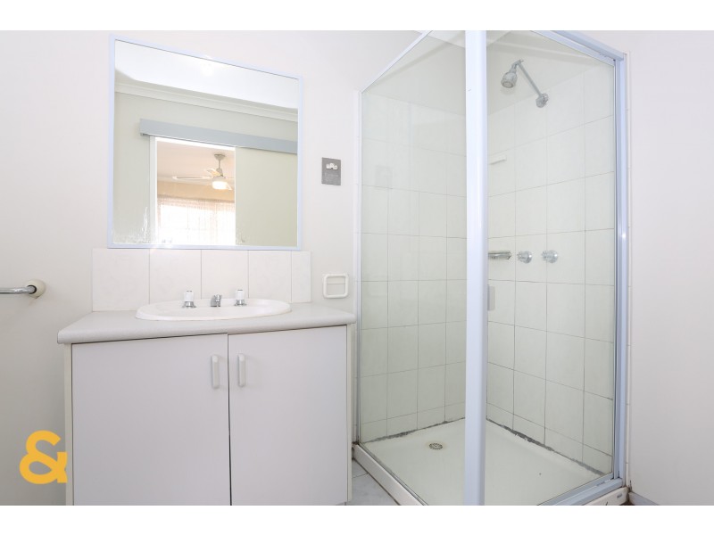10 Manton Place, Roxburgh Park VIC 3064