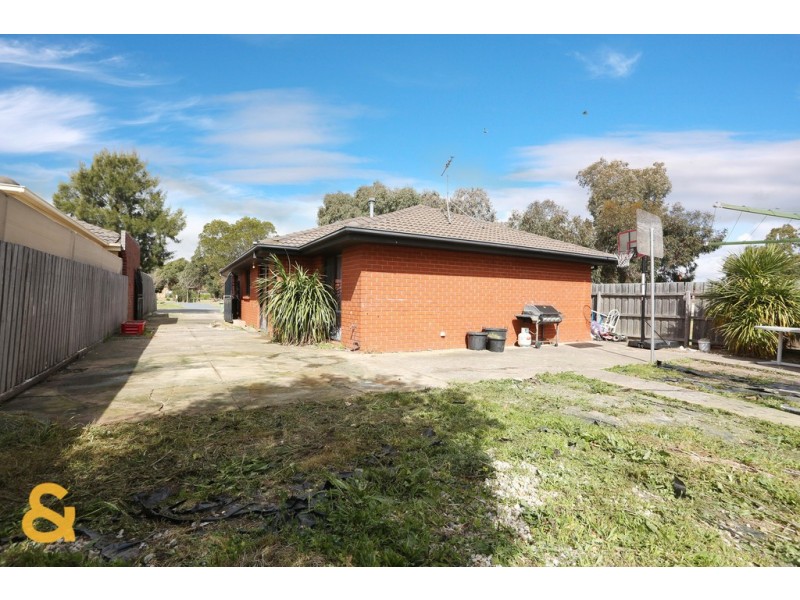 10 Manton Place, Roxburgh Park VIC 3064