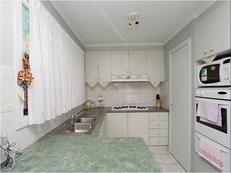 78 Mckenzie Crescent, Roxburgh Park VIC 3064