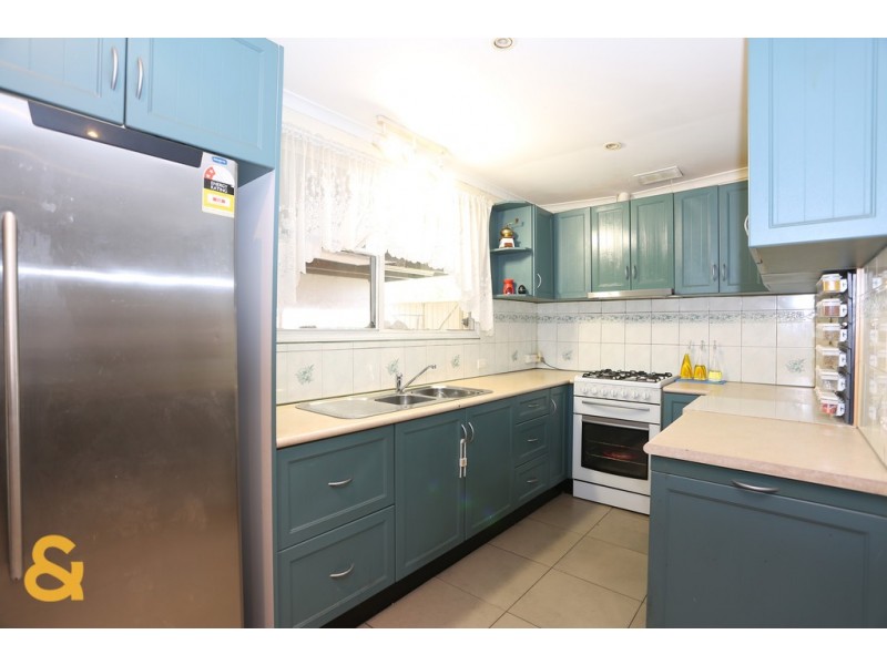 10 Hallston Court, Meadow Heights VIC 3048