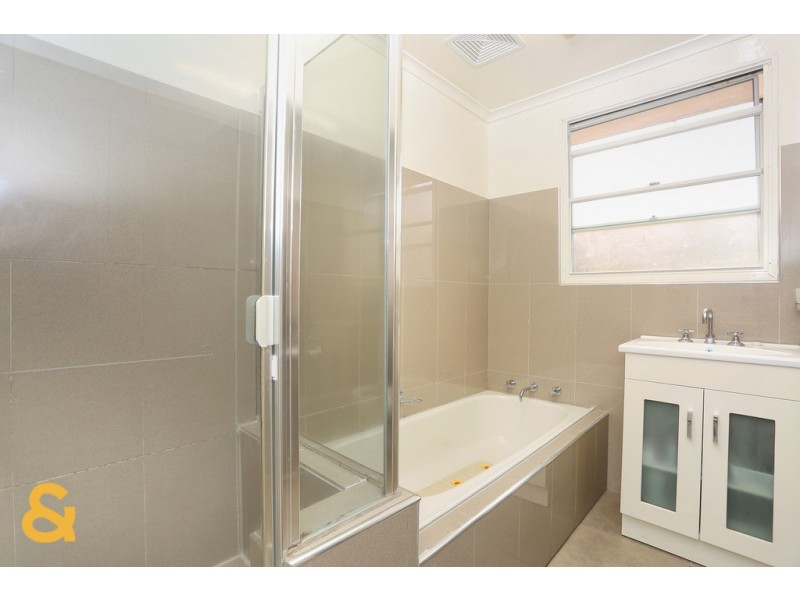 10 Hallston Court, Meadow Heights VIC 3048