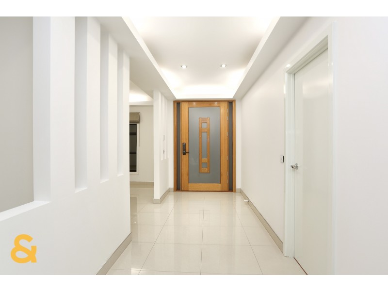 108 Biltmore Crescent, Roxburgh Park VIC 3064