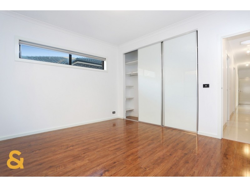 108 Biltmore Crescent, Roxburgh Park VIC 3064