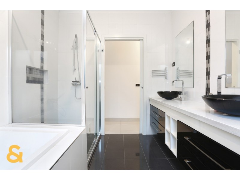 108 Biltmore Crescent, Roxburgh Park VIC 3064