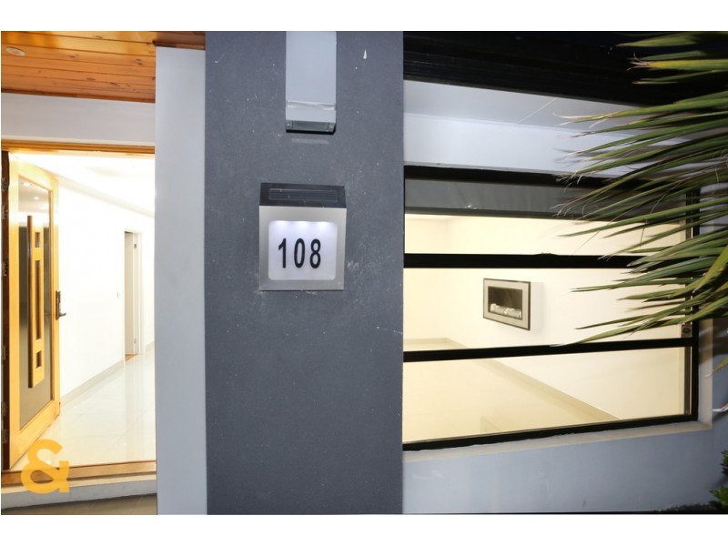 108 Biltmore Crescent, Roxburgh Park VIC 3064