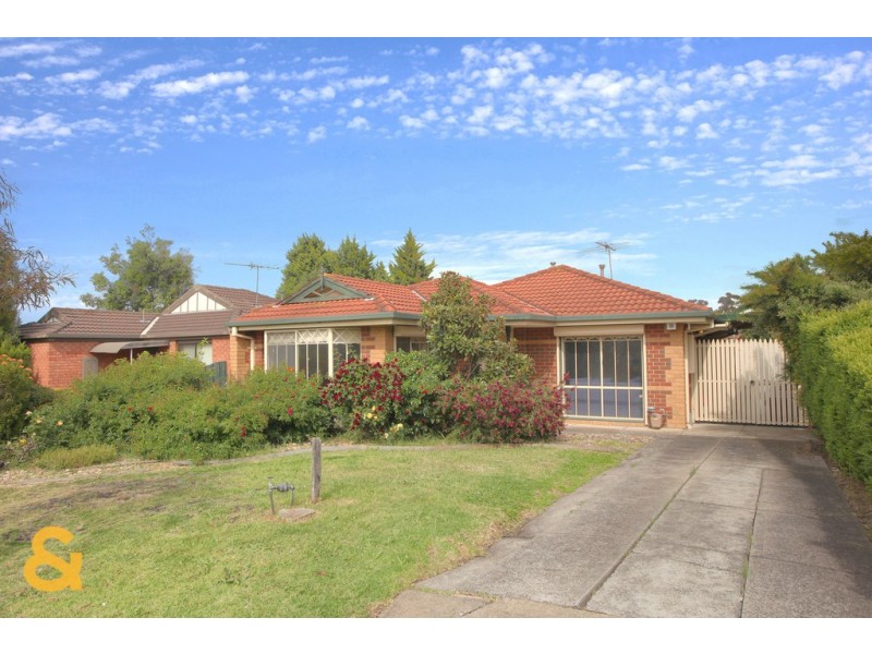 4 Molineux Way, Roxburgh Park VIC 3064