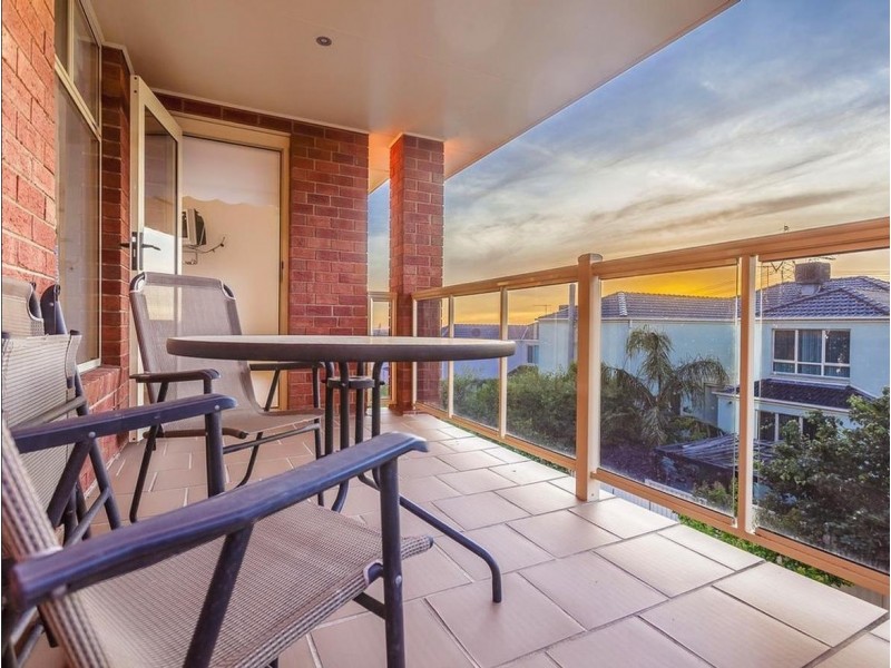 27 Douglas Mawson Drive, Roxburgh Park VIC 3064