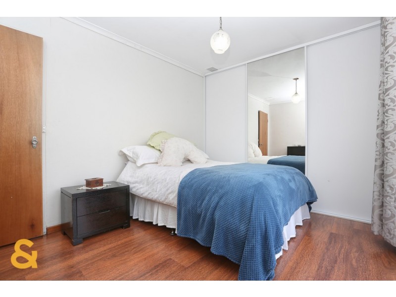 5 Hallston Court, Meadow Heights VIC 3048