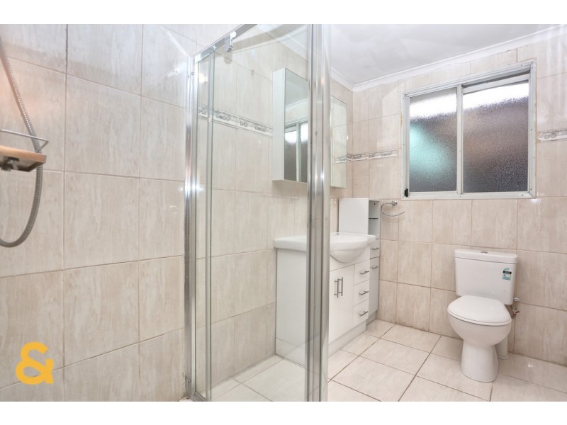 5 Hallston Court, Meadow Heights VIC 3048