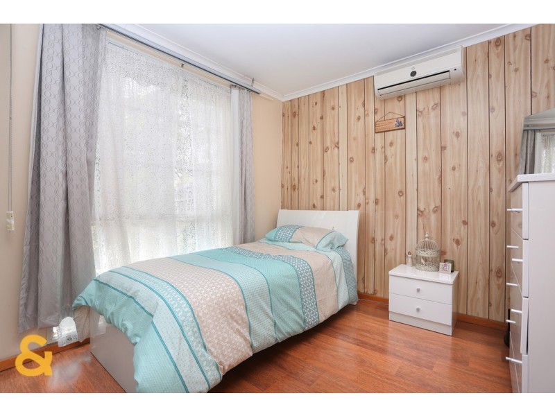 5 Hallston Court, Meadow Heights VIC 3048